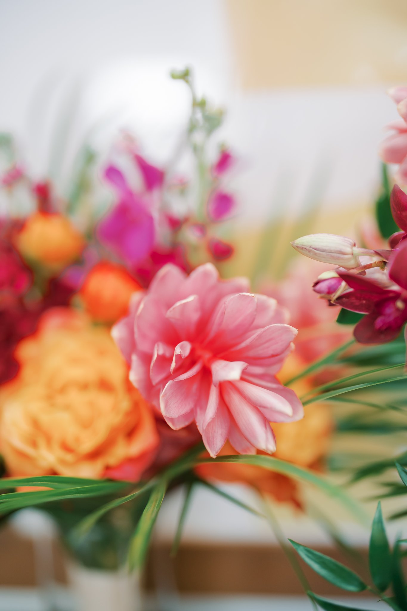 Tropical Destination Wedding Themes with beautiful, vibrant tropical flowers