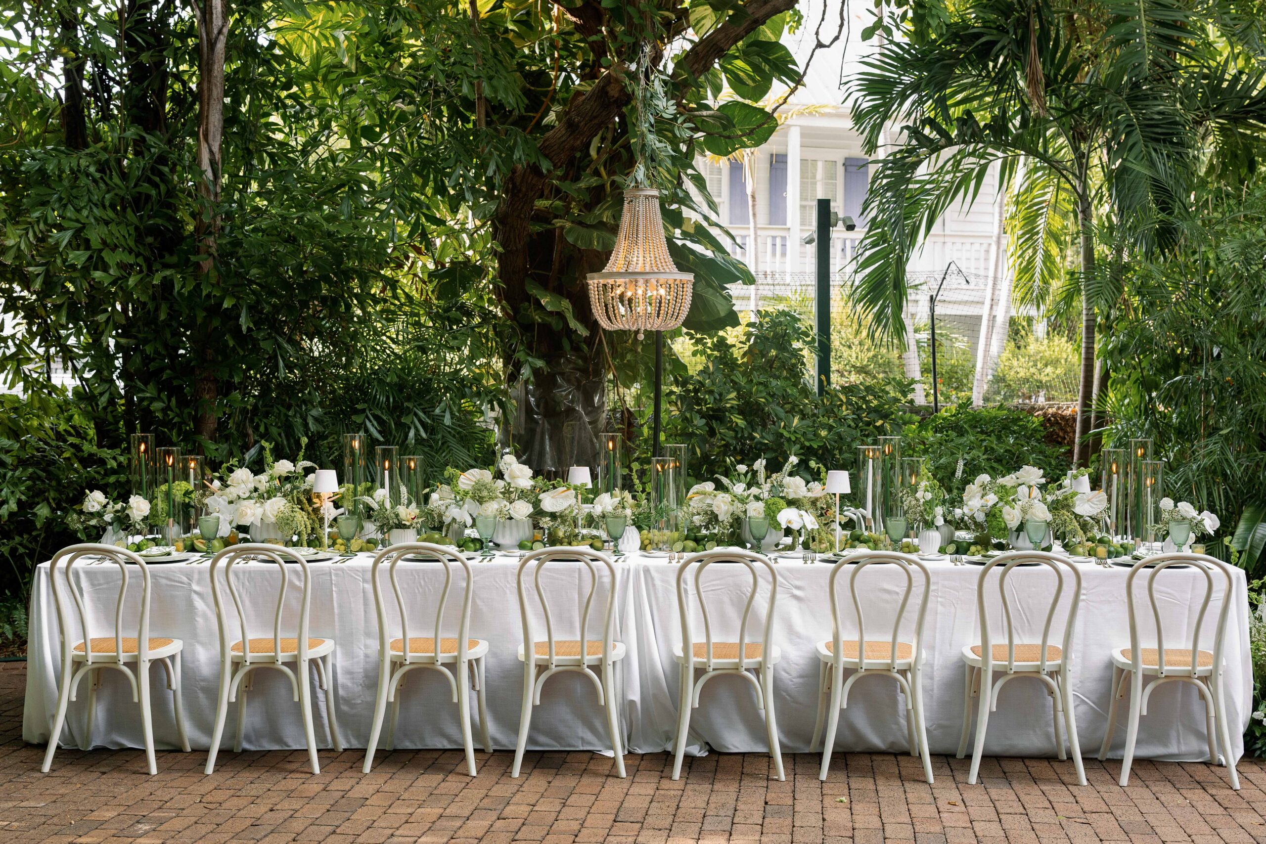 A cohesive wedding design at The Hemingway Home